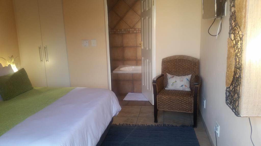 African Phoenix Guest Lodge Johannesburg Exterior foto